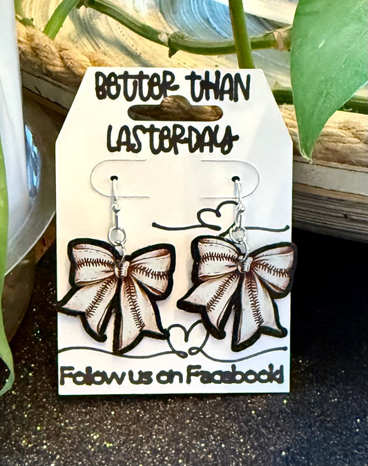 🎀 Home Run Bow Earrings ⚾️