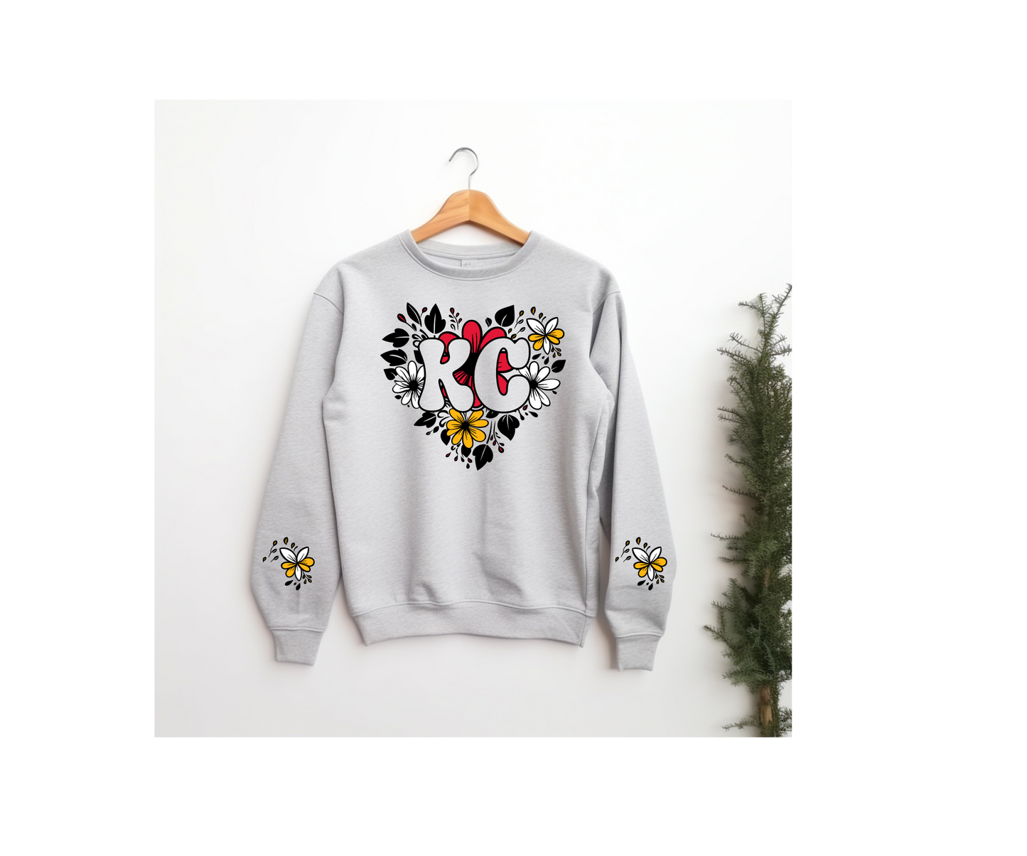 💐 KC Floral Heart Crewneck 💖